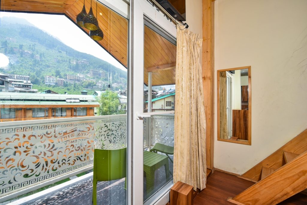 Snow White Regency, Manali
