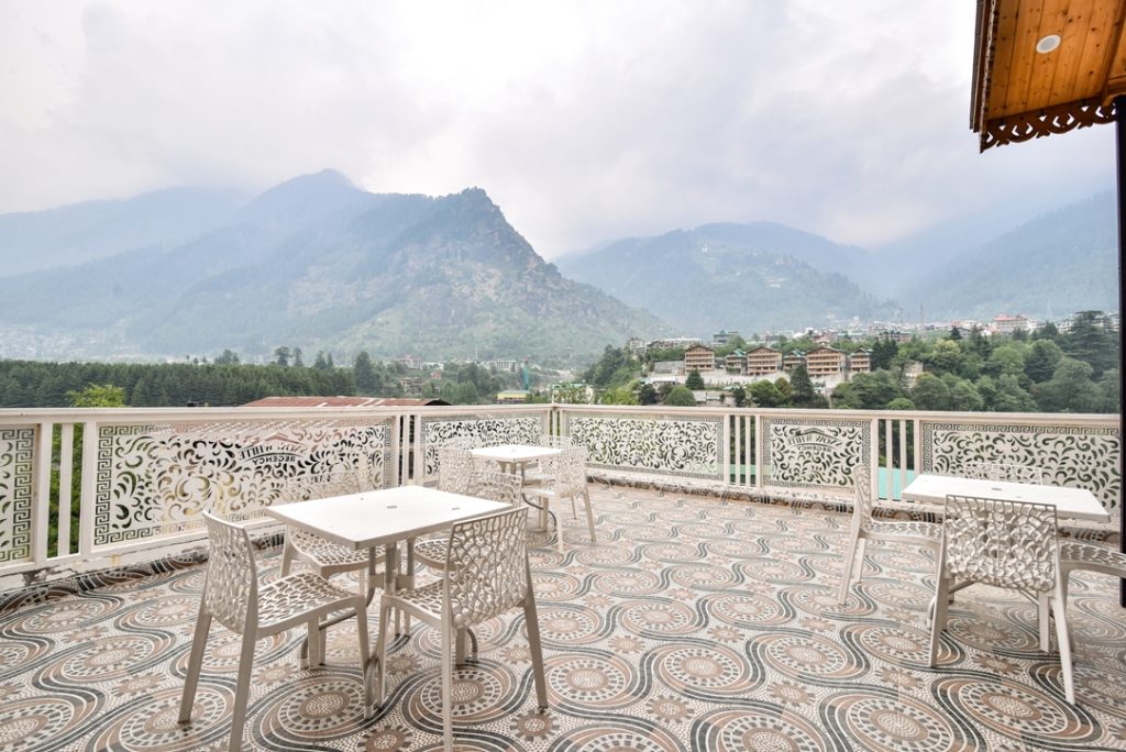Snow White Regency, Manali